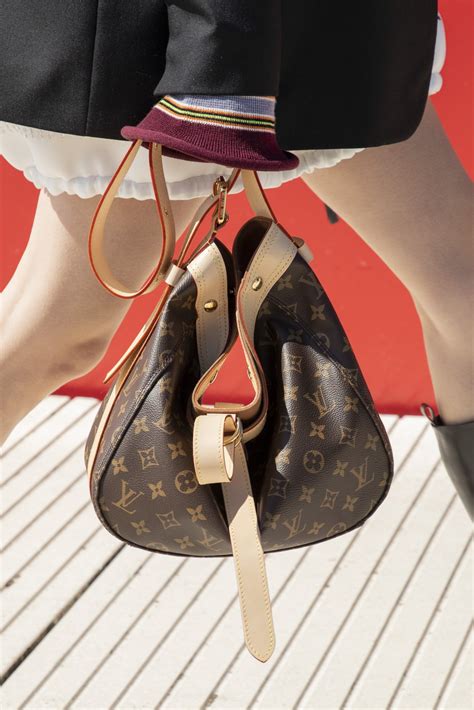 popular louis vuitton bags 2022.